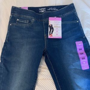 Signature skinny jeans